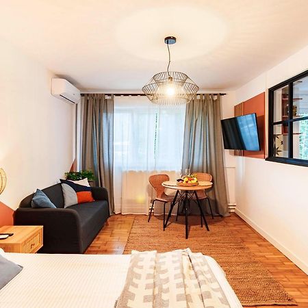 Central Modern Flat Near Metro & Park Apartment Bucharest Exterior photo